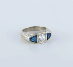 Bague chevalière Art Déco, diamant et saphirs