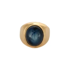 Bague chevalière en or jaune et saphir étoilé