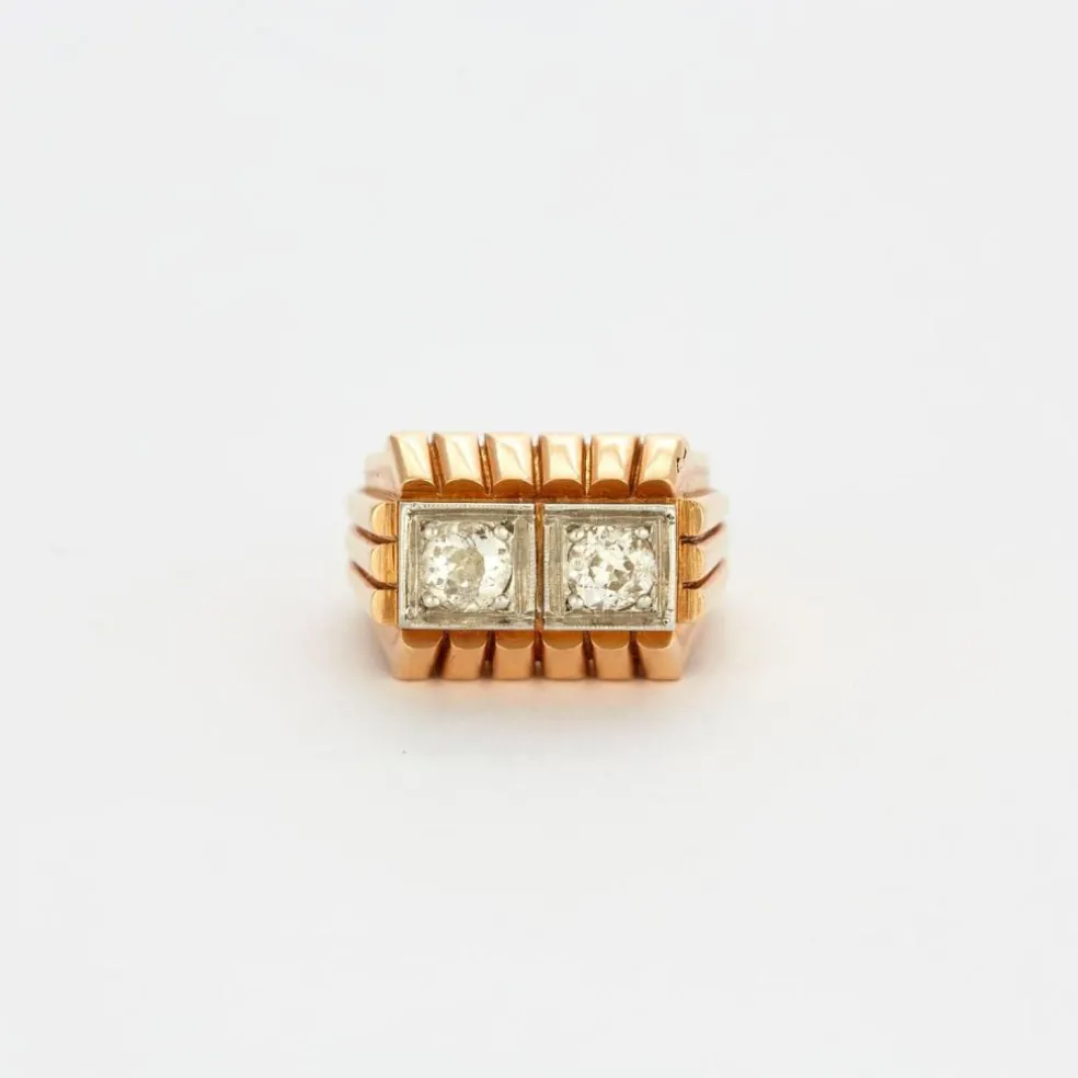 Bague chevalière godronnée diamants