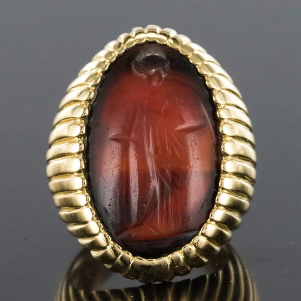 Bague chevalière godronnée intaille