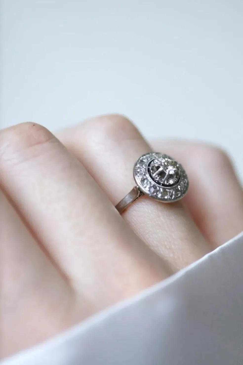 Bague cible Art Déco Or blanc Platine Diamants