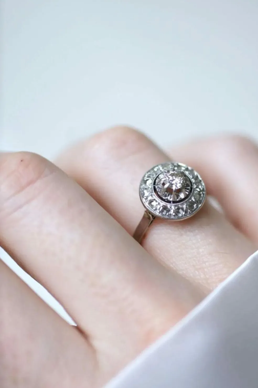 Bague cible Art Déco Or blanc Platine Diamants