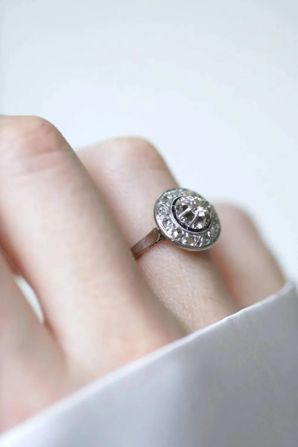 Bague cible Art Déco Or blanc Platine Diamants