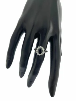 Bague classique en or blanc diamants et saphir certificat IGI