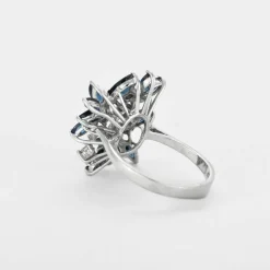 Bague cluster - or gris, saphirs et diamants