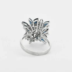 Bague cluster - or gris, saphirs et diamants