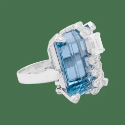 Bague cocktail aigue-marine, diamants, or blanc.