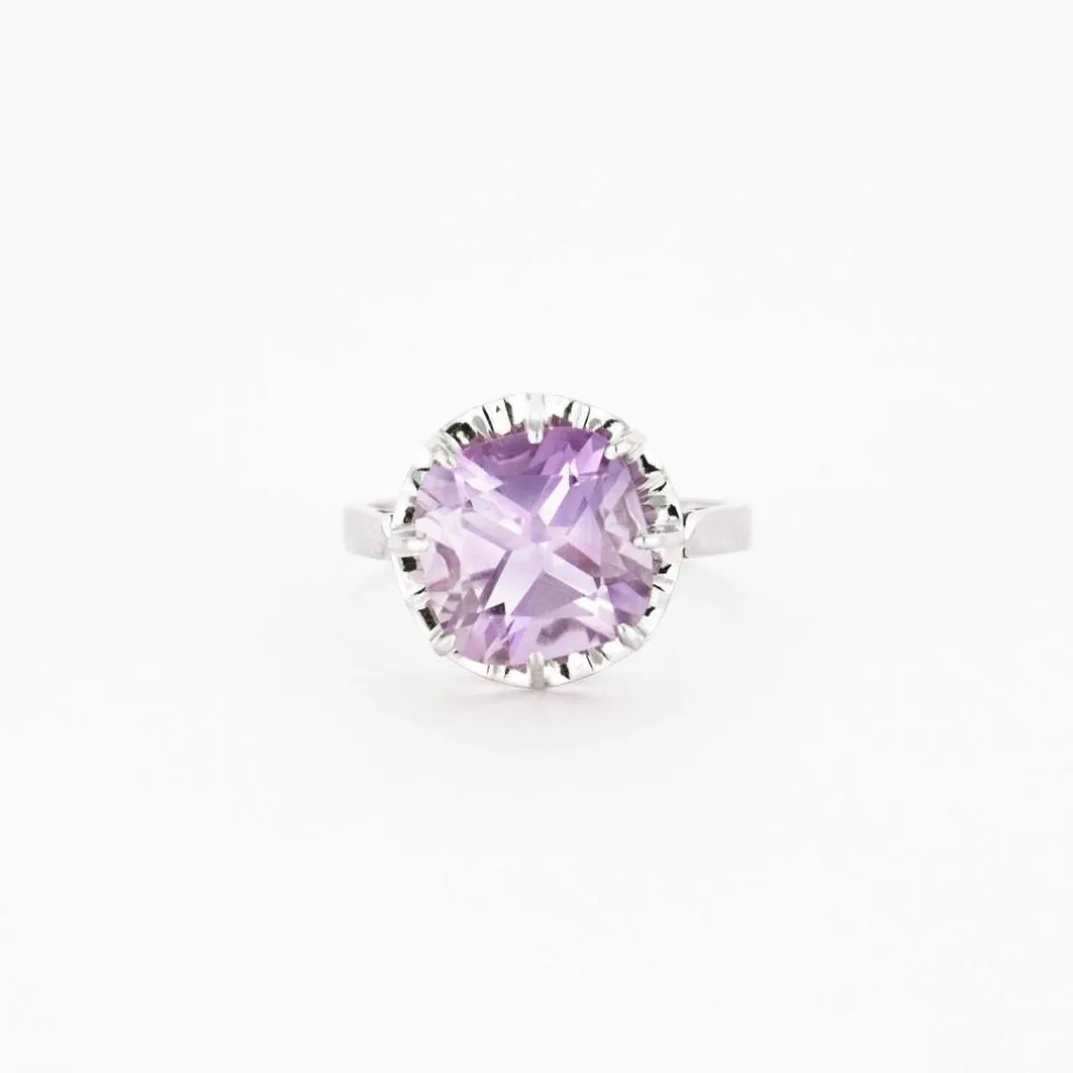 Bague cocktail améthyste en or blanc
