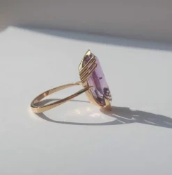 Bague cocktail améthyste rose de France ovale
