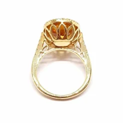 Bague cocktail citrine ovale diamants or jaune