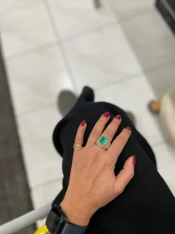 Bague cocktail en or avec diamant émeraude colombienne certifiée rétro