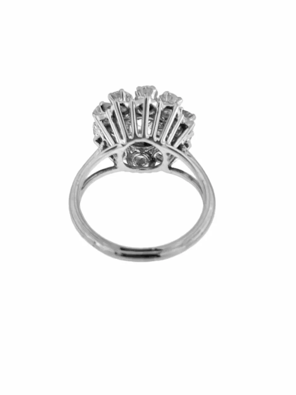 Bague cocktail en or blanc certifiée HRD avec diamants