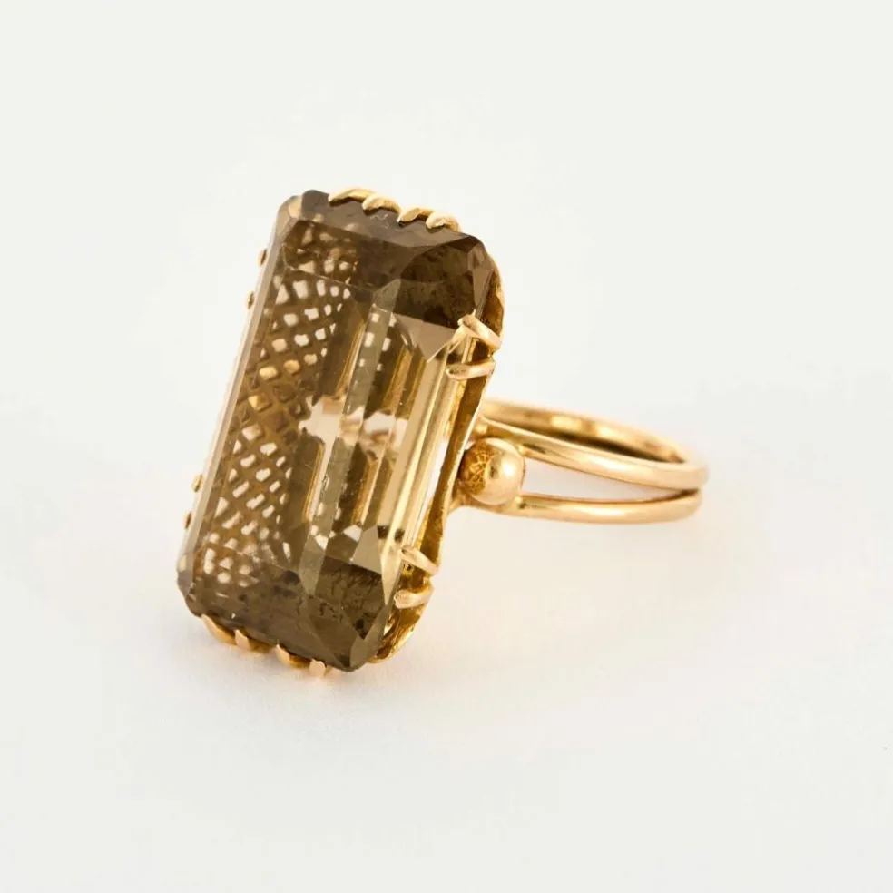 Bague cocktail en or jaune et quartz fumé