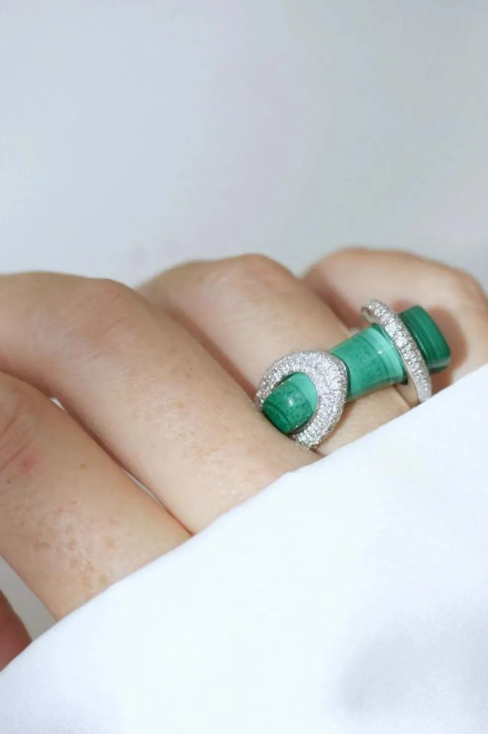 Bague Cocktail Gucci, malachite et diamants sur or blanc