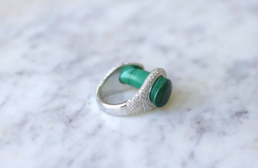 Bague Cocktail Gucci, malachite et diamants sur or blanc