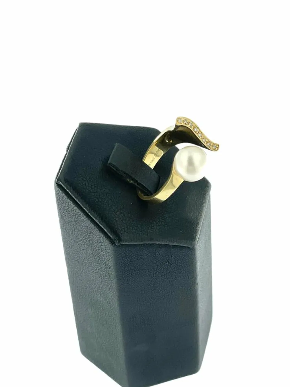 Bague cocktail italienne en or jaune avec diamants et perles