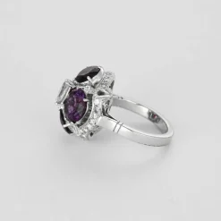 Bague cocktail or gris, diamants et améthystes