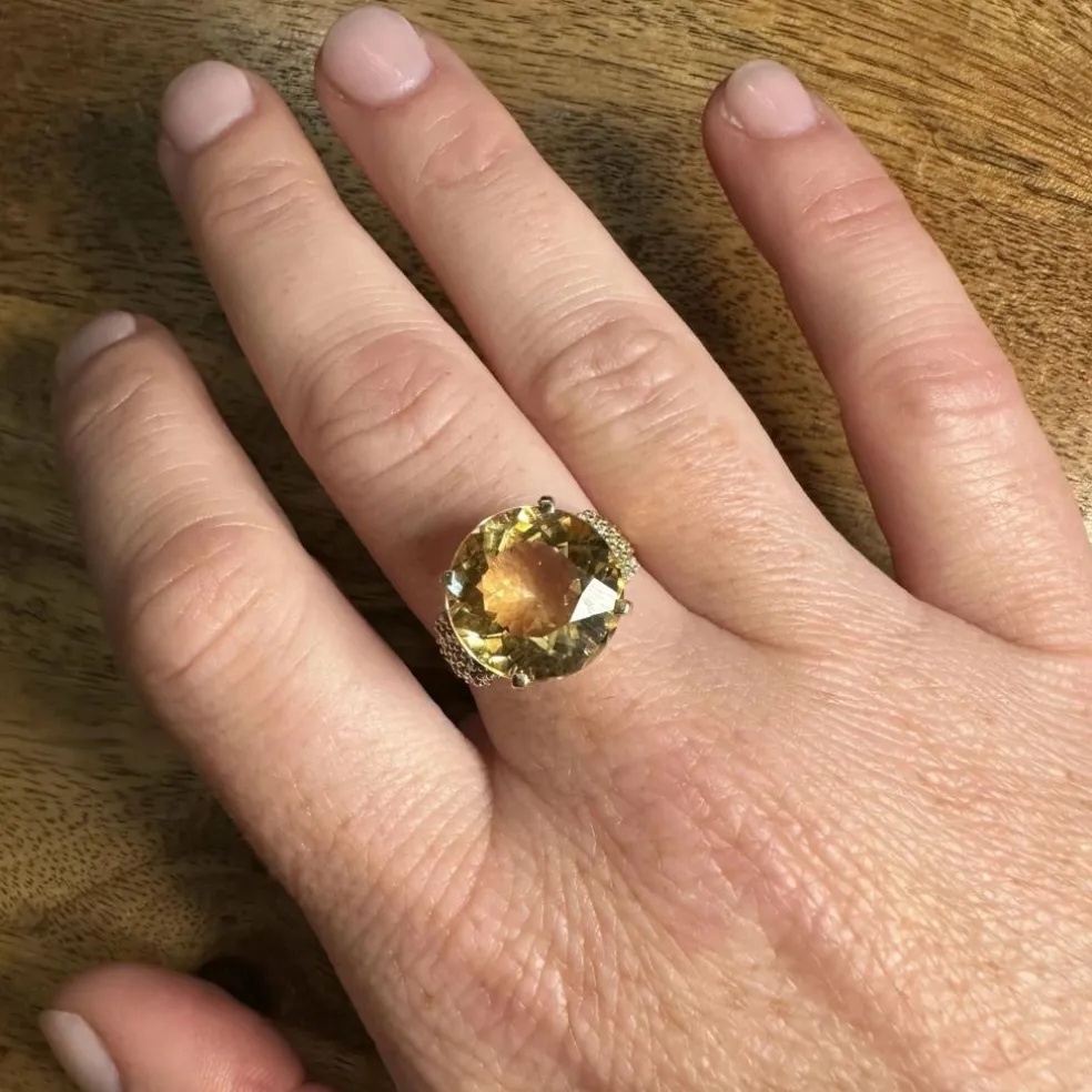 Bague cocktail Or jaune Citrine Diamants