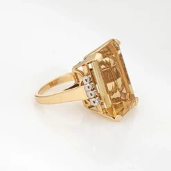 Bague cocktail vintage élégante en citrine et diamant (vers les années 1960 à 1970)