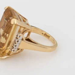 Bague cocktail vintage élégante en citrine et diamant (vers les années 1960 à 1970)