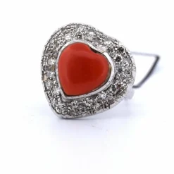 Bague coeur corail en or blanc