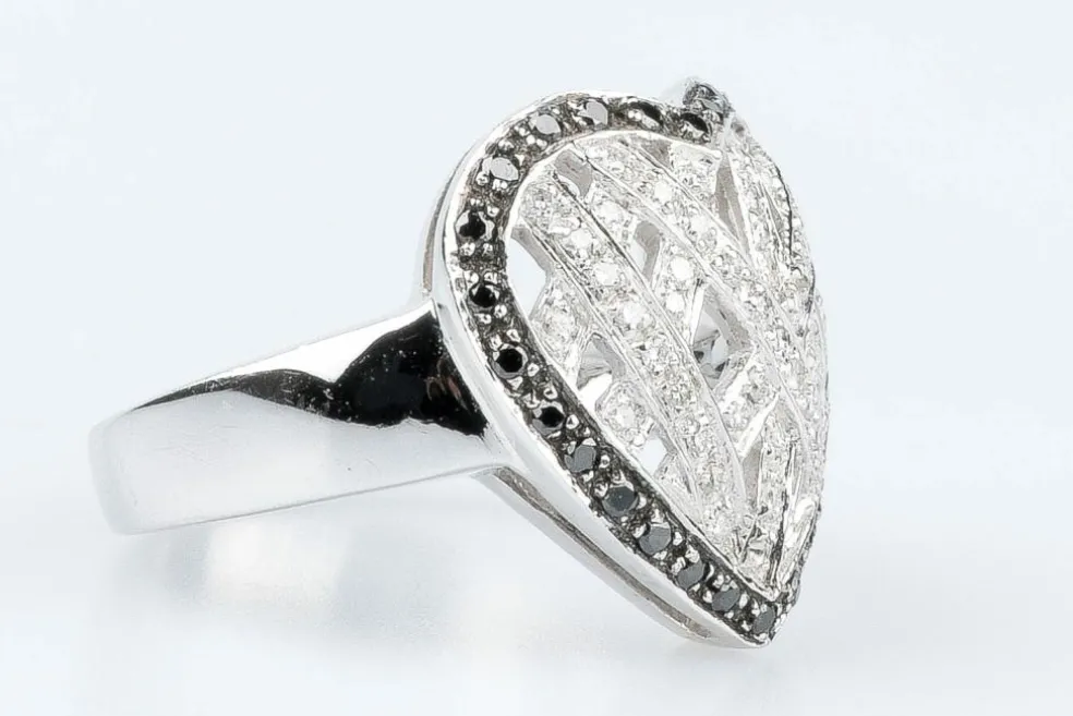Bague Coeur diamant en or blanc