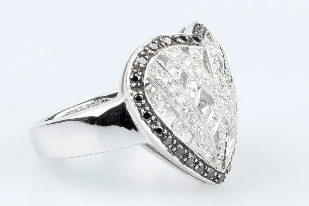 Bague Coeur diamant en or blanc