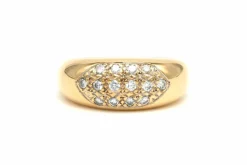Bague contemporaine en or jaune 18 carats sertie de diamants