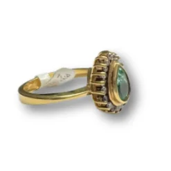Bague contemporaine en or 18 ct avec émeraudes et diamants