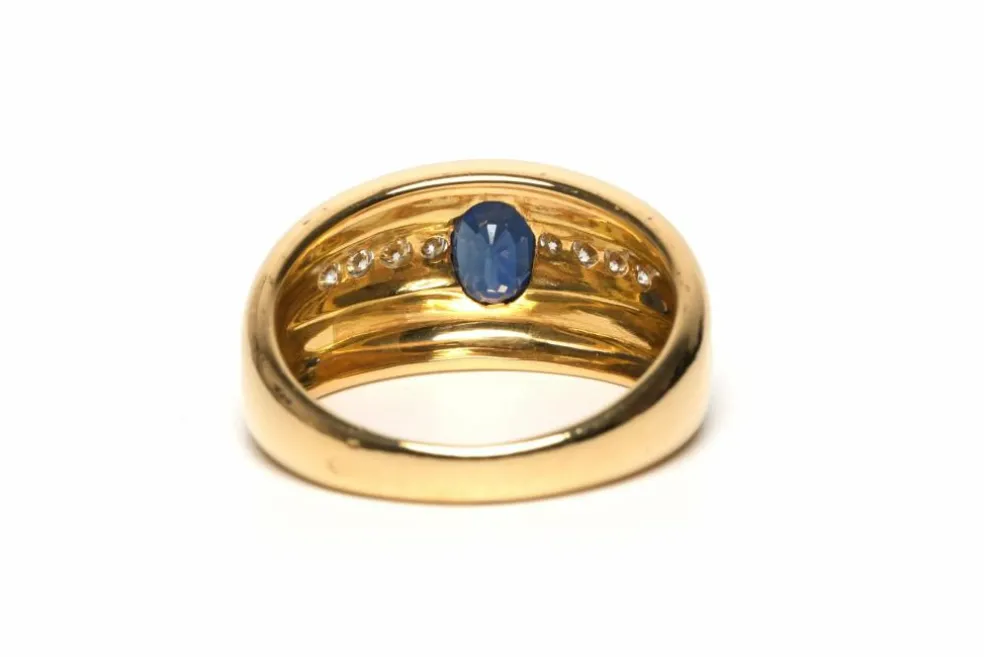 Bague contemporaine or jaune, saphir et diamants