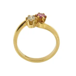 Bague contraire avec rubis et diamant