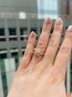 Bague coussin ancienne en diamant