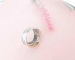 Bague Croisée Diamants Blancs et noirs