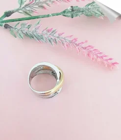 Bague Croisée Diamants Blancs et noirs