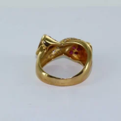 Bague croisée noeud diamants et rubis