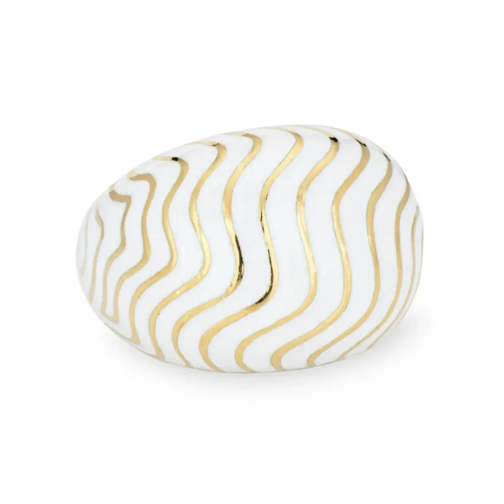 Bague David Webb Vintage Bombe Dome en émail blanc