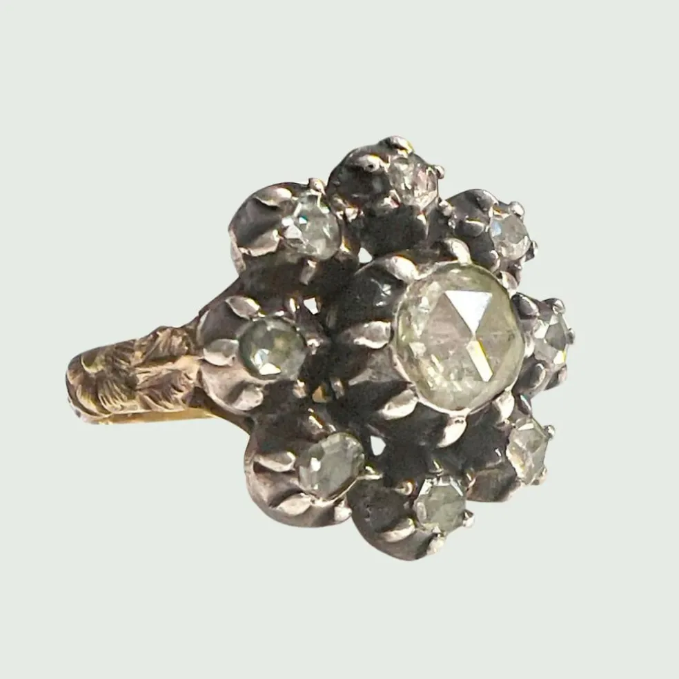 Bague début XXe siècle en or 18 carats et argent avec diamants