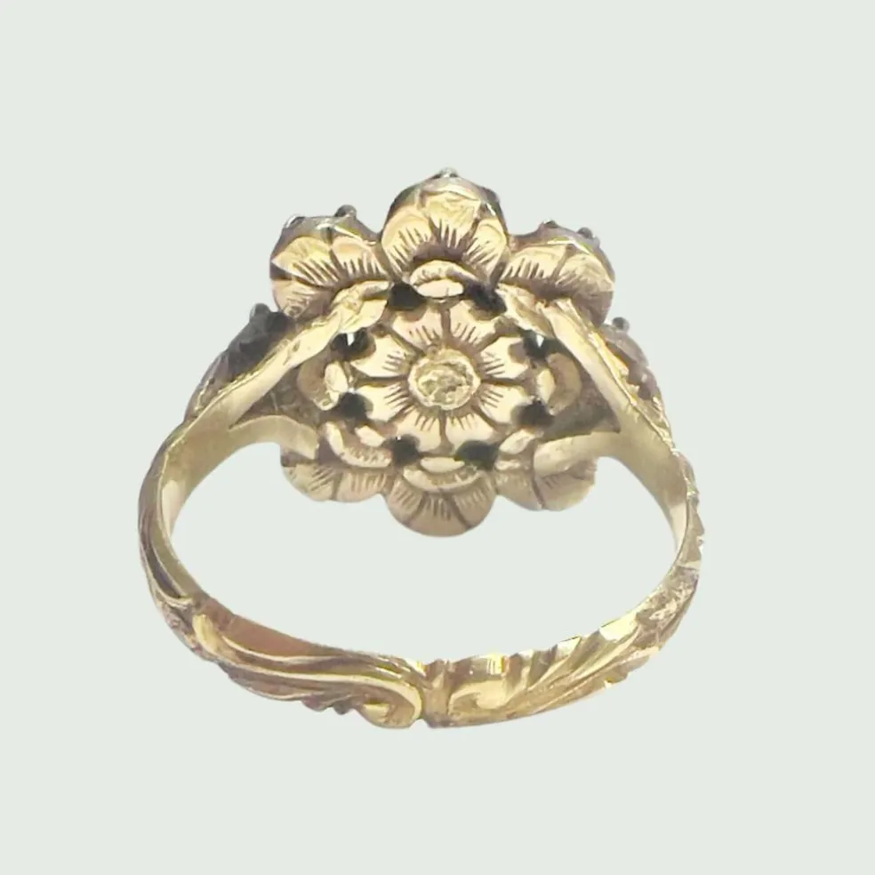 Bague début XXe siècle en or 18 carats et argent avec diamants