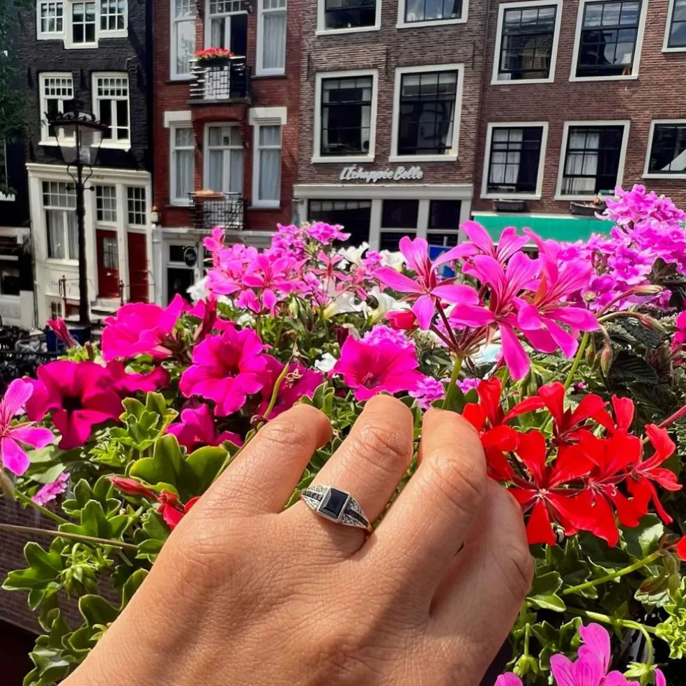 Bague déco en or jaune 14 carats avec diamants et saphirs