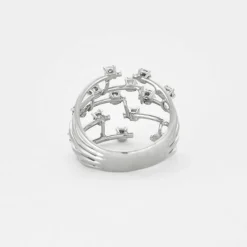 Bague de cocktail en or gris et diamants