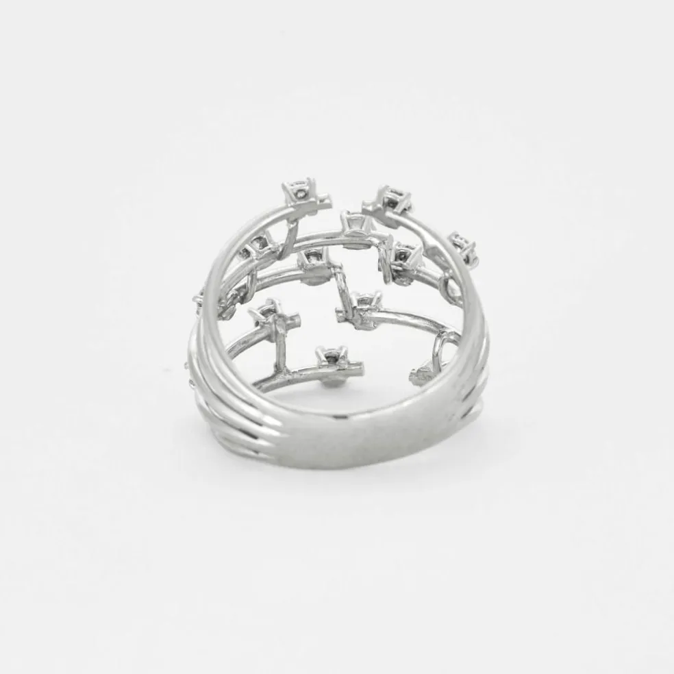 Bague de cocktail en or gris et diamants