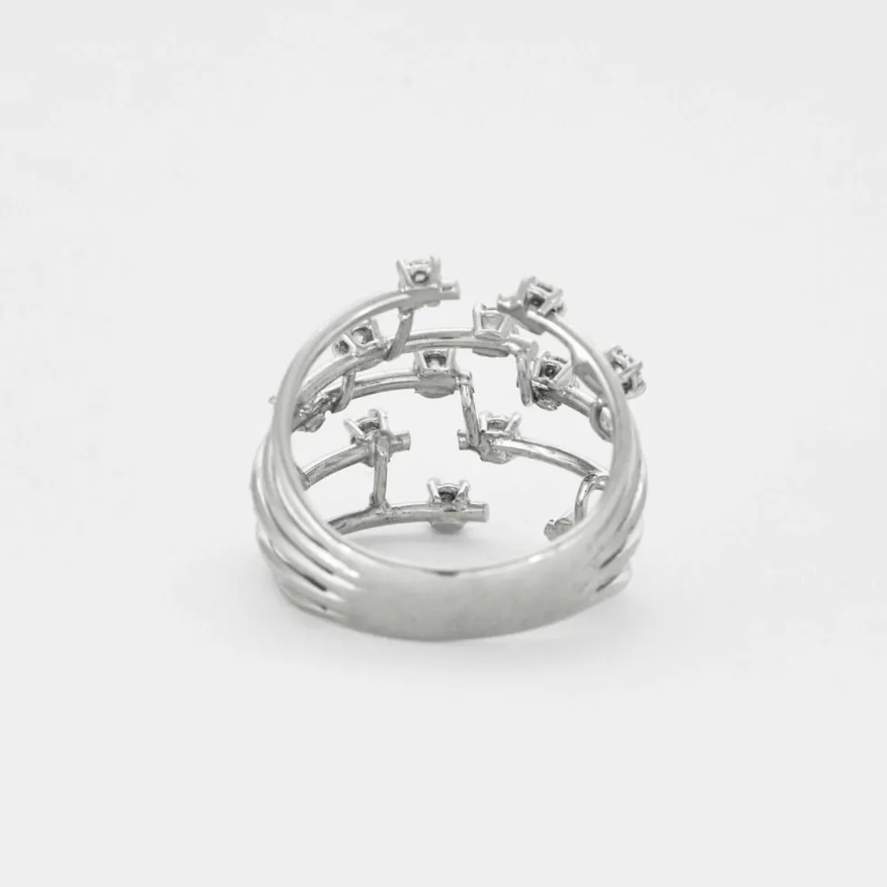 Bague de cocktail en or gris et diamants