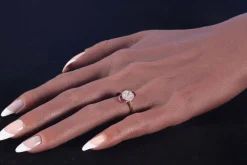 Bague de fiançailles Art Déco diamant et rubis