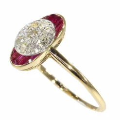 Bague de fiançailles Art Déco diamant et rubis