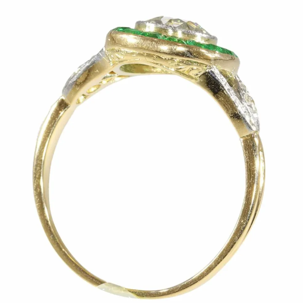 Bague de fiançailles Art Déco 1920 avec diamants et émeraude