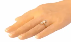 Bague de fiançailles diamant et perle