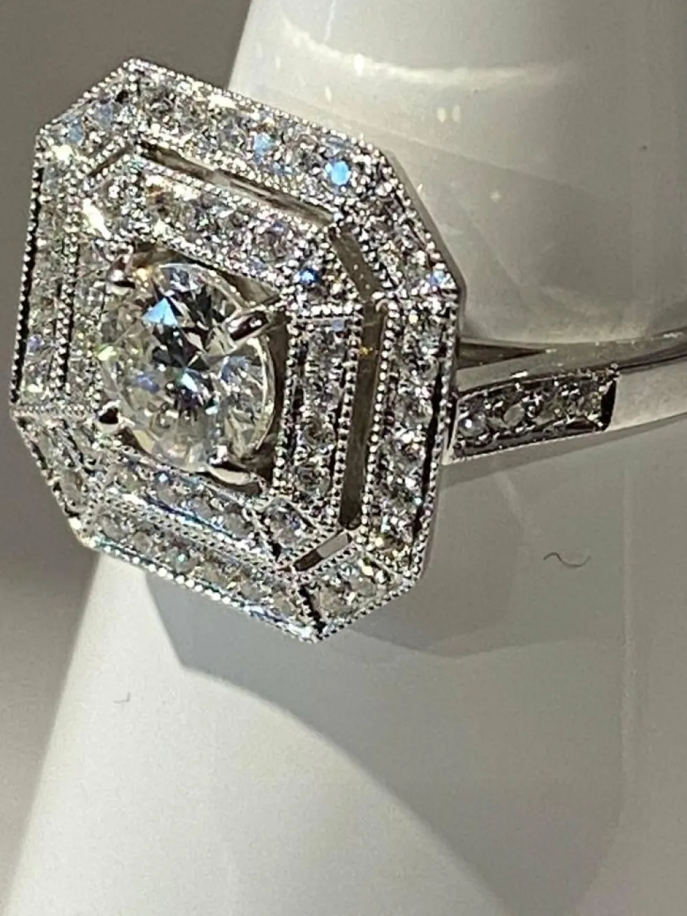 Bague de fiançailles, diamant
