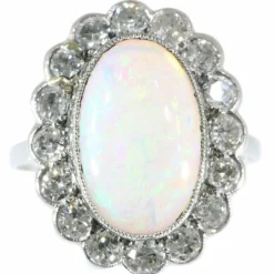 Bague de fiançailles diamant opale