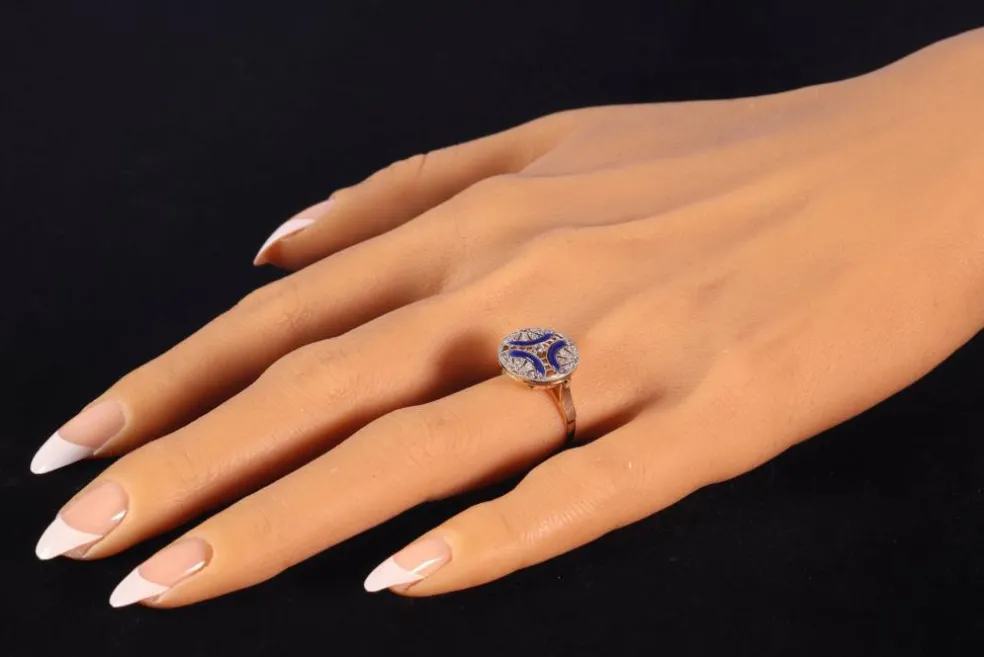Bague de fiançailles diamant Art Déco avec émail bleu