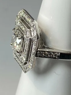 Bague de fiançailles, diamant